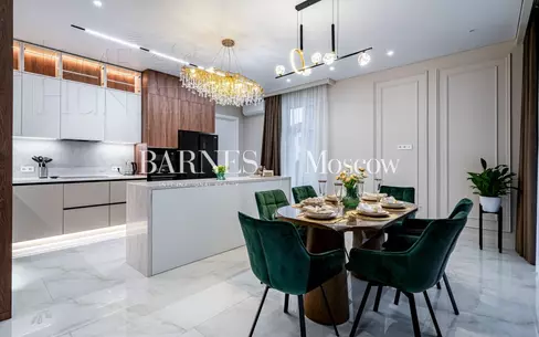 2-этажный коттедж 550 м² с отделкой