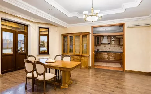 2-этажный коттедж 700 м² с отделкой