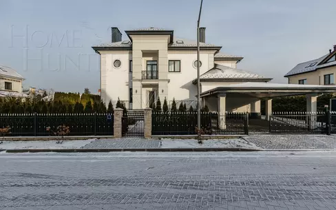 2-этажный коттедж 626 м² с отделкой