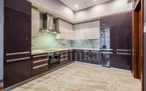 2-этажный таунхаус 220 м² с отделкой