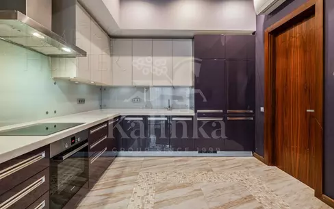 2-этажный таунхаус 220 м² с отделкой