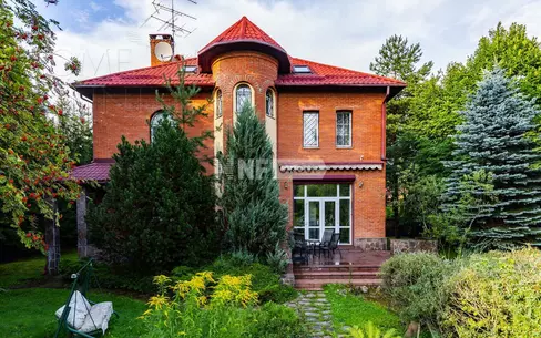 КОТТЕДЖ 675 м² с отделкой