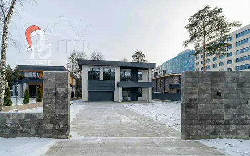 2-этажный коттедж 450 м² без отделки