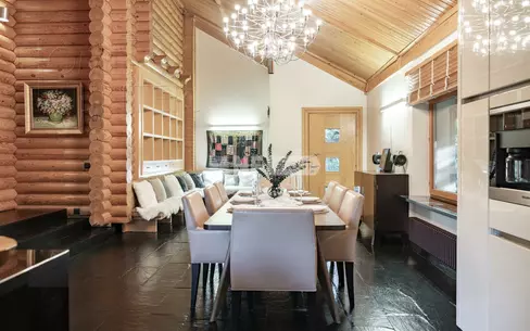 2-этажный коттедж 725 м² с отделкой