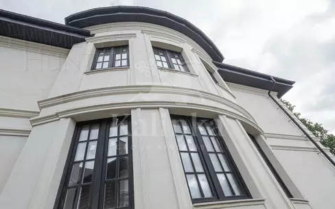 2-этажный коттедж 695.6 м² без отделки