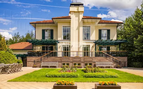 2-этажный коттедж 596 м² с отделкой