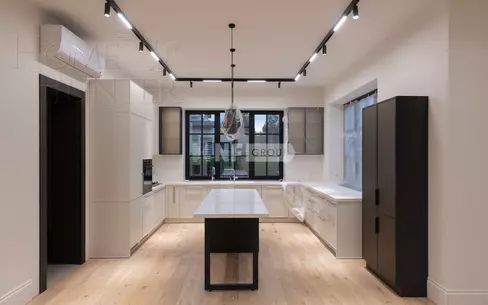 2-этажный коттедж 650 м² с отделкой