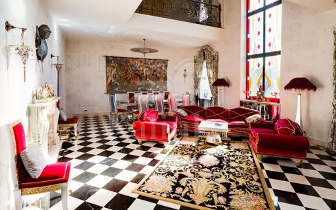 2-этажный коттедж 850 м² с отделкой