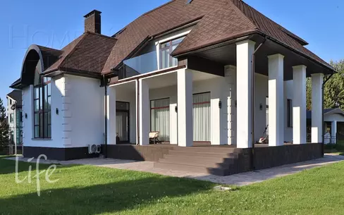 2-этажный коттедж 440 м² с отделкой