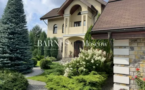2-этажный коттедж 455 м² с отделкой