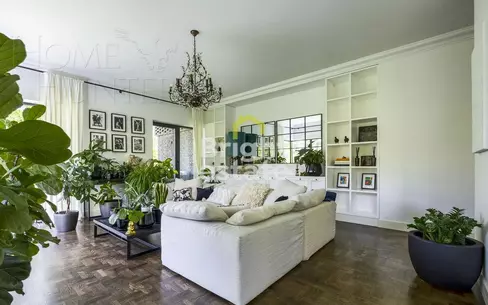 4-КОМН. КВАРТИРА С ОТДЕЛКОЙ 154 М² НА 2 ЭТАЖЕ