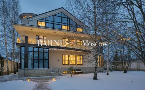 2-этажный коттедж 800 м² с отделкой