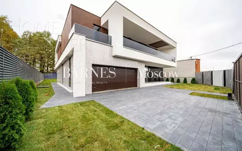 2-этажный коттедж 548 м² без отделки