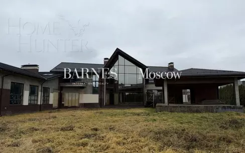 2-этажный коттедж 825 м² без отделки