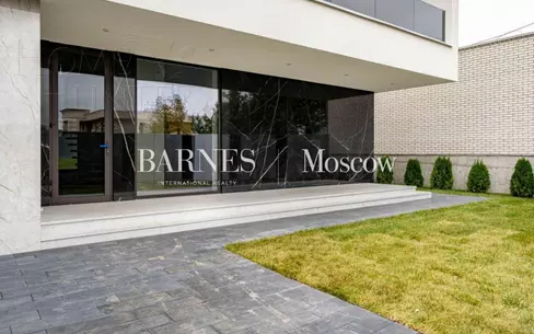 2-этажный коттедж 548 м² без отделки