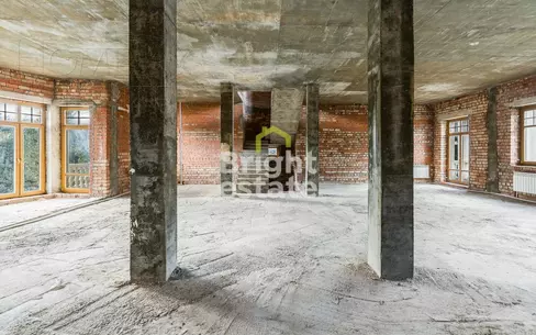 2-этажный коттедж 600 м² без отделки