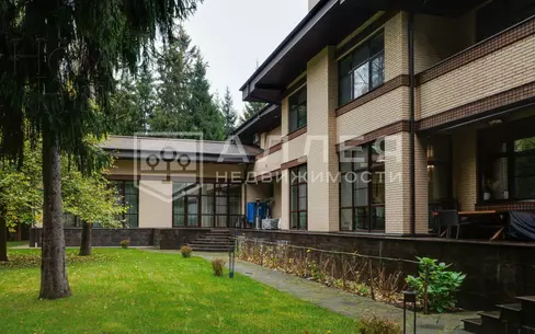 2-этажный коттедж 1 135 м² с отделкой