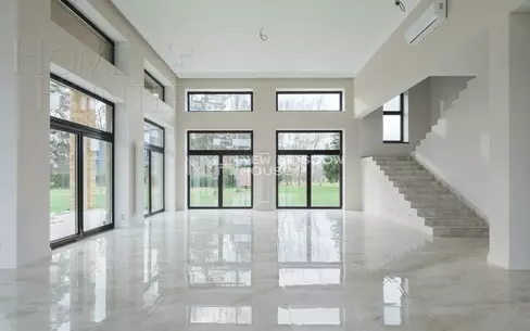 2-этажный коттедж 451 м² без отделки