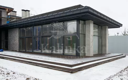 2-этажный коттедж 1 700 м² без отделки