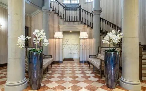 2-этажный коттедж 1 065 м² с отделкой