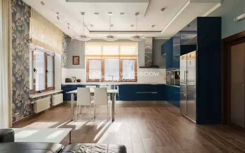 2-этажный коттедж 438 м² с отделкой