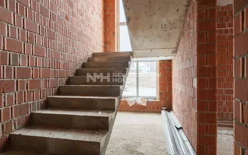 2-этажный коттедж 300 м² без отделки