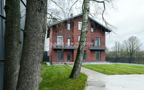 2-этажный коттедж 443 м² без отделки