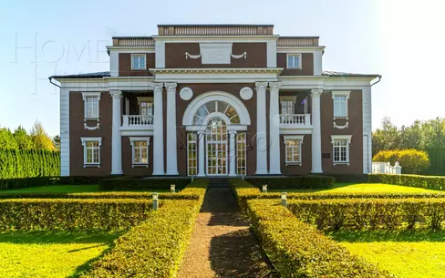 2-этажный коттедж 1 065 м² с отделкой