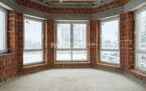 2-этажный коттедж 310 м² без отделки