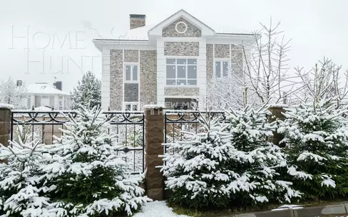 2-этажный коттедж 300 м² без отделки