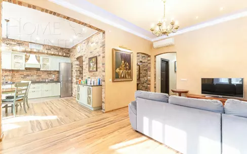 2-КОМН. КВАРТИРА С ОТДЕЛКОЙ 95 М² НА 4 ЭТАЖЕ