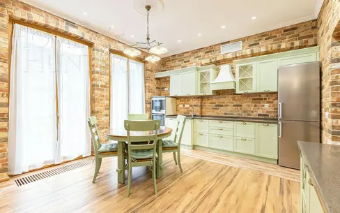 2-КОМН. КВАРТИРА С ОТДЕЛКОЙ 95 М² НА 4 ЭТАЖЕ