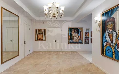 3-этажный коттедж 550 м² с отделкой