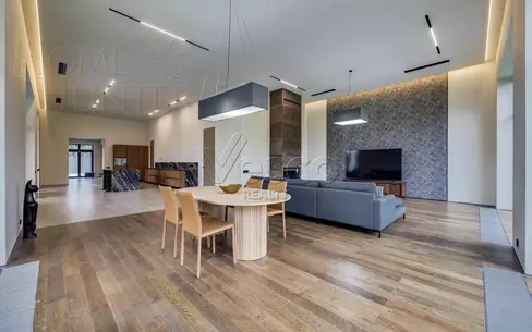 2-этажный коттедж 450 м² с отделкой