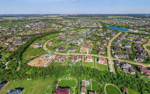 2-этажный коттедж 700 м² без отделки