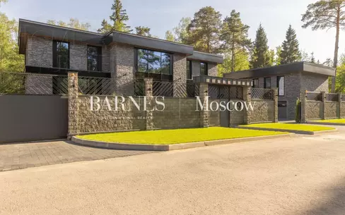 2-этажный коттедж 1 700 м² без отделки