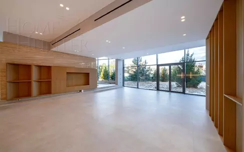 3-этажный коттедж 830 м² без отделки