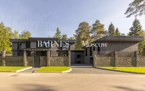 2-этажный коттедж 1 700 м² без отделки