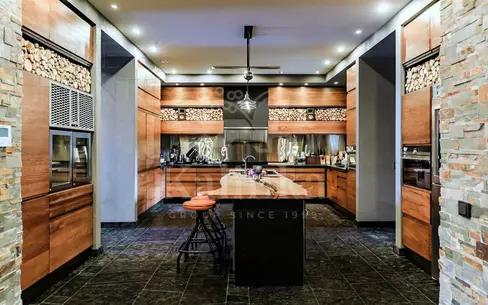 2-этажный коттедж 700 м² с отделкой