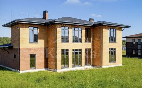 2-этажный коттедж 244.5 м² без отделки