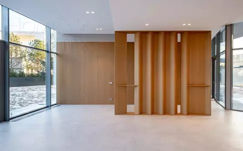 3-этажный коттедж 830 м² без отделки