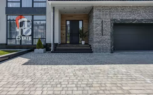 3-этажный коттедж 600 м² с отделкой