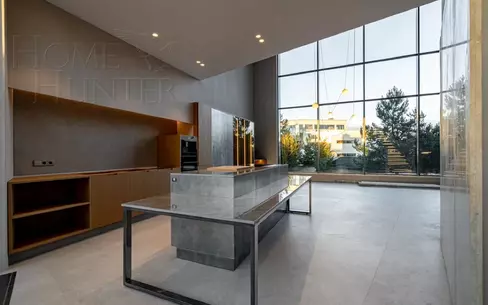 3-этажный коттедж 830 м² без отделки