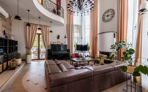 2-этажный коттедж 500 м² с отделкой