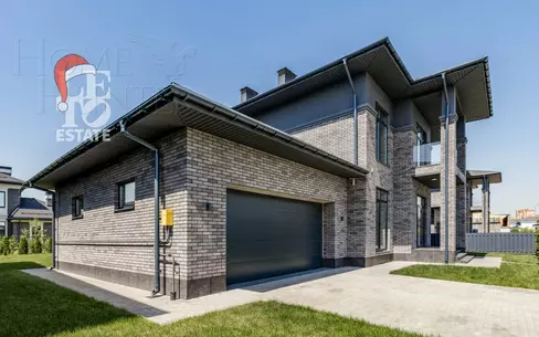 2-этажный коттедж 320 м² с отделкой