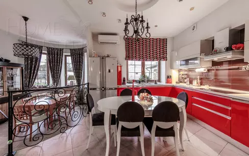 2-этажный коттедж 500 м² с отделкой