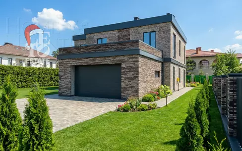 2-этажный коттедж 351 м² без отделки