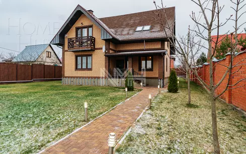 2-этажный коттедж 230 м² с отделкой