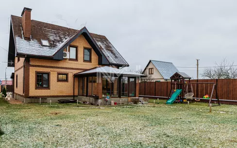 2-этажный коттедж 230 м² с отделкой