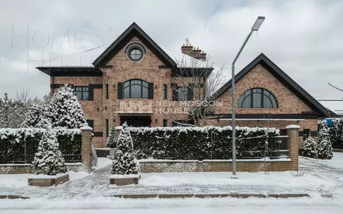 2-этажный коттедж 700 м² с отделкой